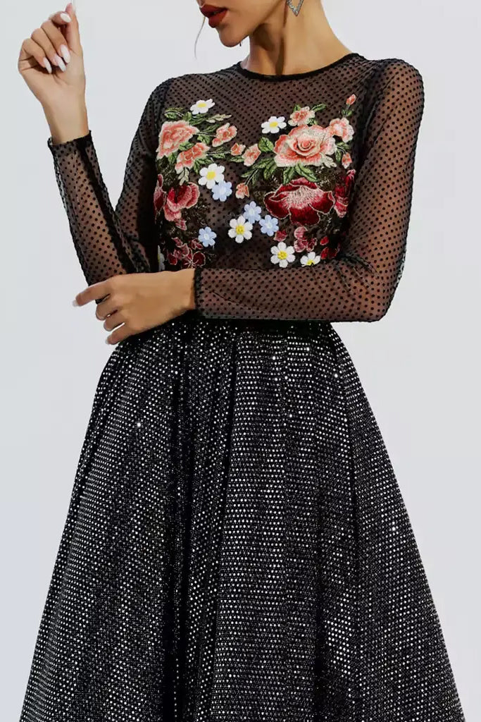 Vestido de noche negro Elaina con tul y bordado