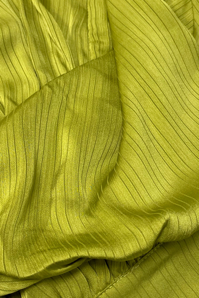 Vestido midi de satén verde claro Odine